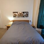 Brislington Townhouse Lounge Master kingsize bed